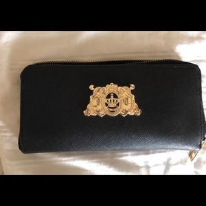 Juicy couture leather wallet